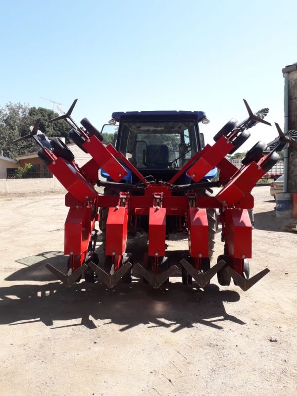 Desmalezador 9 cuerpos con sistema de paralelogramo deformable